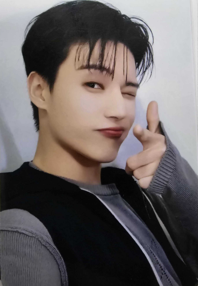 ATEEZ Golden Hour - Official Pob Photocards (Point Version)